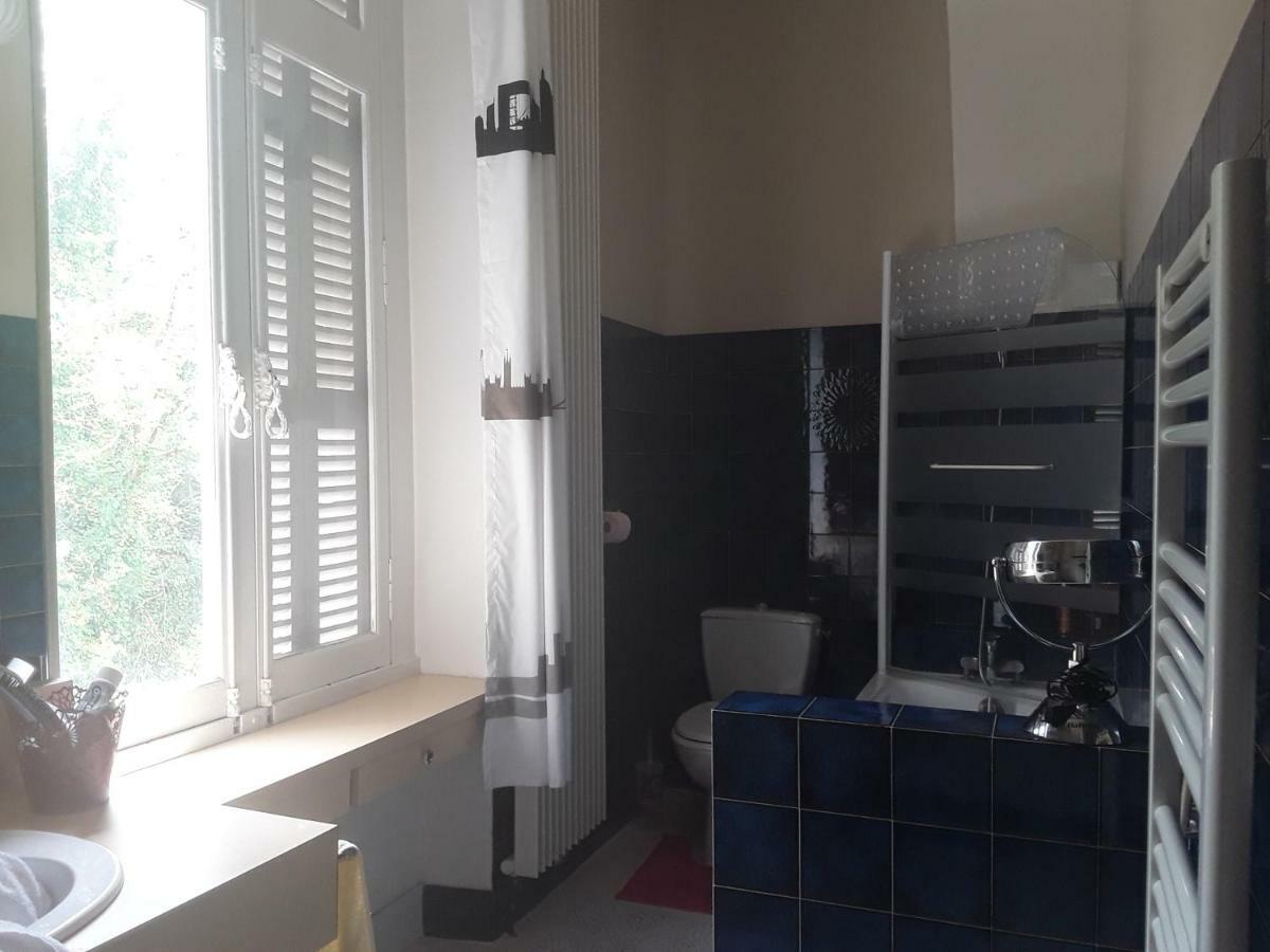 Hotel Le Manoir Sequoia Airvault Zewnętrze zdjęcie